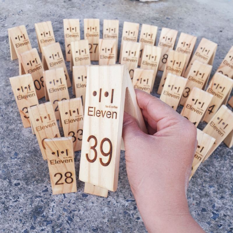 Thẻ số để bàn cà phê