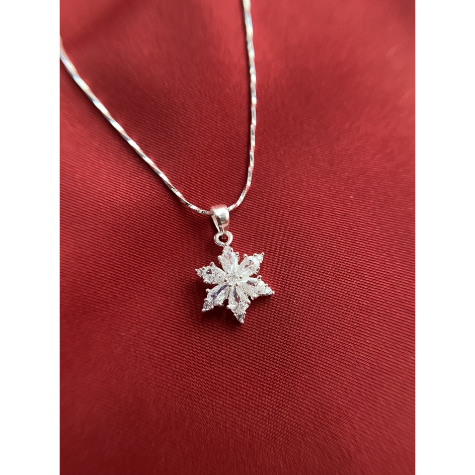 Dây chuyền bạc nữ mặt hoa đá 6 cánh, chất liệu bạc thật sáng bóng không rỉ