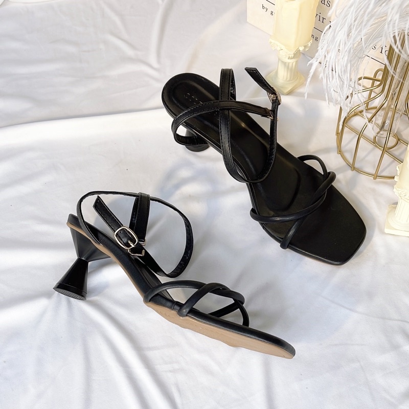 Sandal quai chéo 5cm