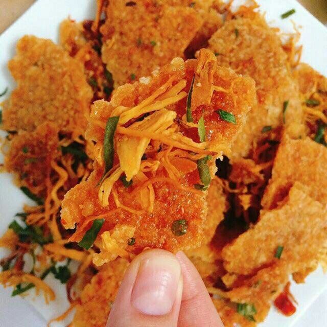 CƠM CHIÊN NƯỚC MẮM LẮC KHÔ GÀ