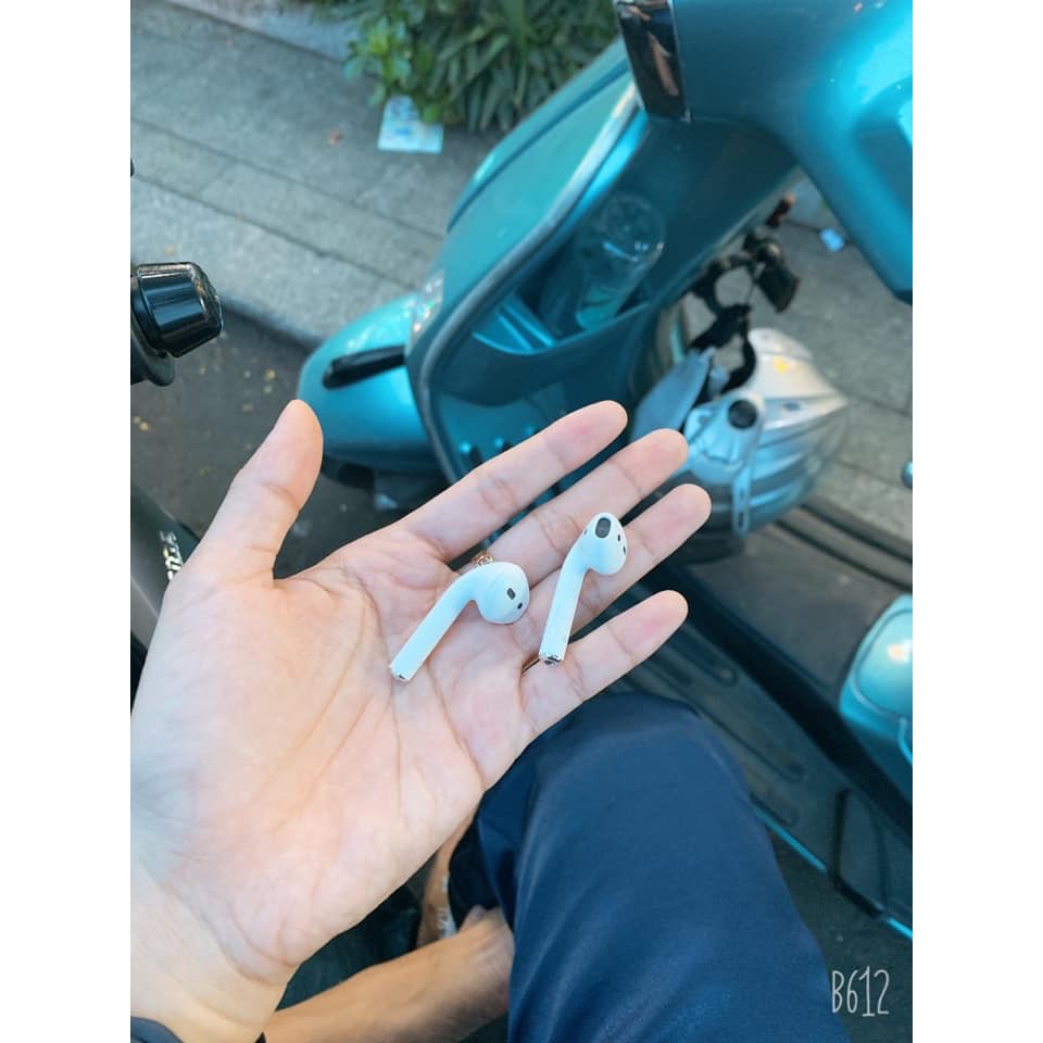 Tai nghe lẻ trái - phải ,dock sạc Apple airpods 1 và 2 ( chính hãng ),Tai nghe airpods 2 newseal và like new full box . | BigBuy360 - bigbuy360.vn