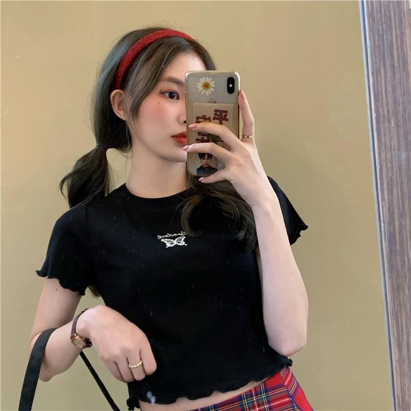 Áo Thun Croptop Thêu Hình Bướm Xinh Xắn Cho Nữ