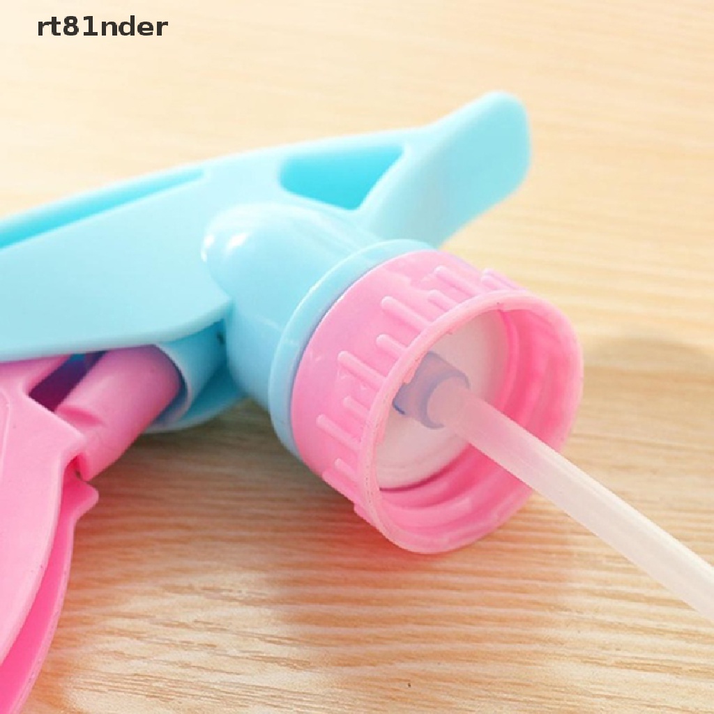 Bình xịt nước tưới cây bằng nhựa tiện dụng