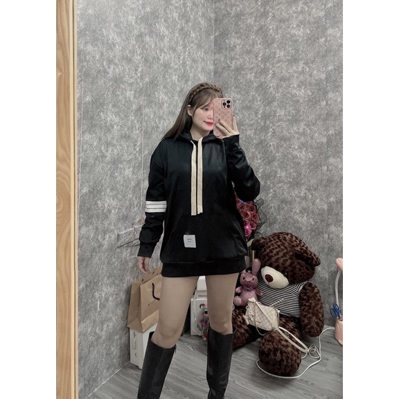 Áo hoodie nỉ trơn Th.om vạch tay