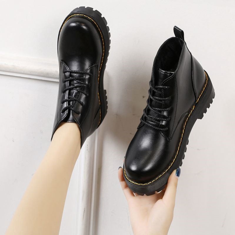 Bốt nữ cổ lửng da PU, boot nữ buộc dây thời trang cao cấp giá rẻ MAKKI SHOP TD401