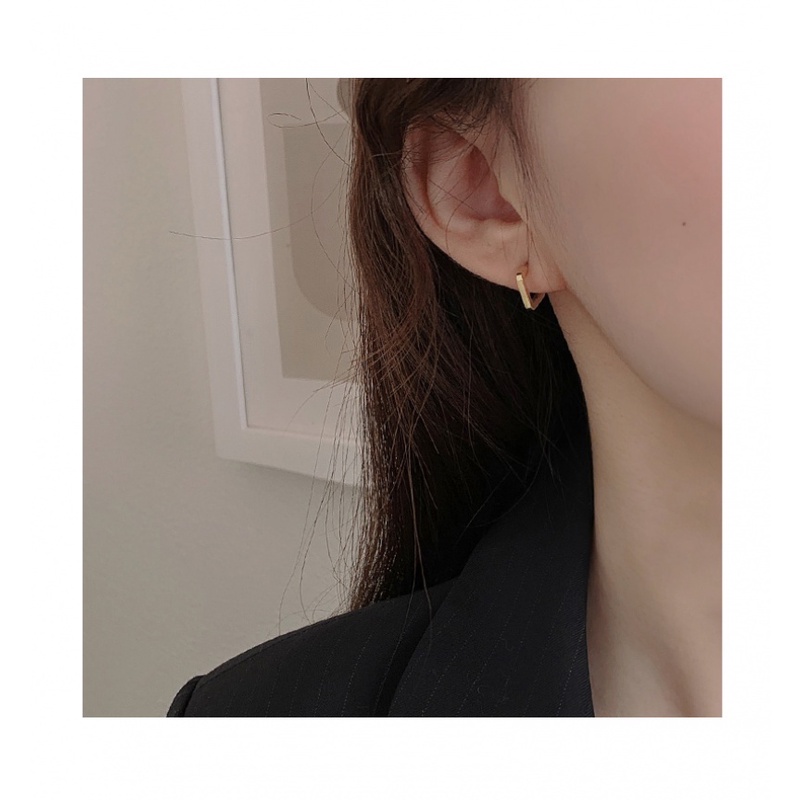 Set khuyên tai vòng tròn đơn giản