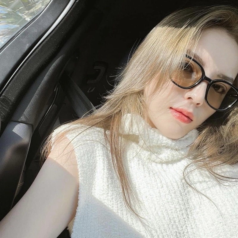 Kính mát GENTLE MONSTER TOMY 01 màu nâu hàng cao cấp,phong cách hàn quốc trẻ trung,sành điệu phù hợp cả nam và nữ