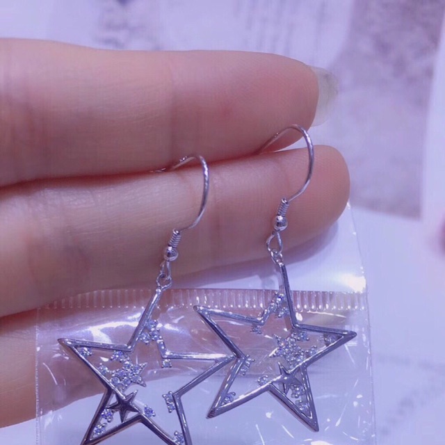 Bong Tai Hinh Ngoi Sao Năm Canh Vang Việt Nam La Mẫu Bong Tai đẹp Trẻ Chung Lịch Sự Sang Trọng Quy Phai Gia Hợp Ly Giảm Chỉ Con 275 000 đ