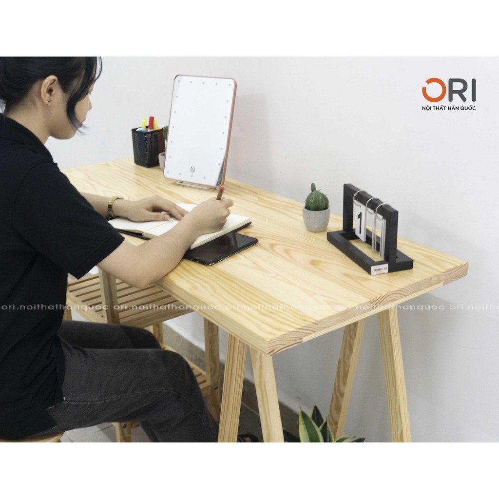 BÀN LÀM VIỆC GỖ CHÂN THÁP - STANDING TOWER TABLE