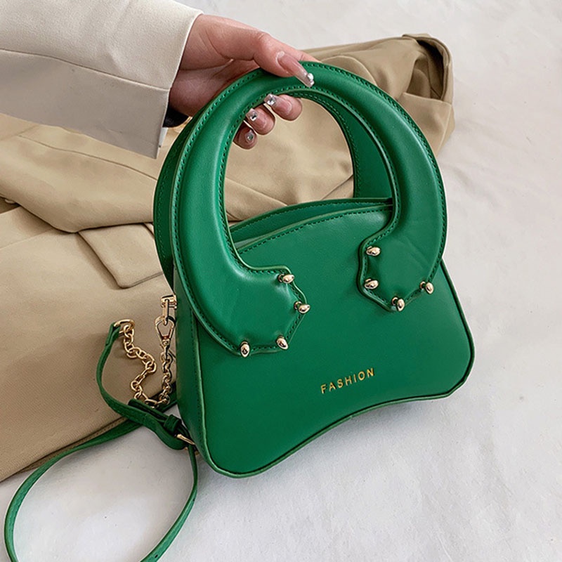 Túi đeo chéo IELGY hình vuông họa tiết móng hổ phối dây xích thời trang cho nữ