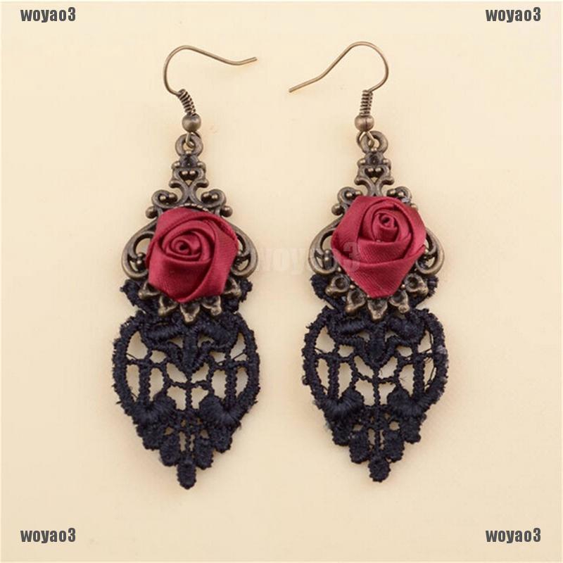 Khuyên Tai Ren Hoa Phong Cách Retro