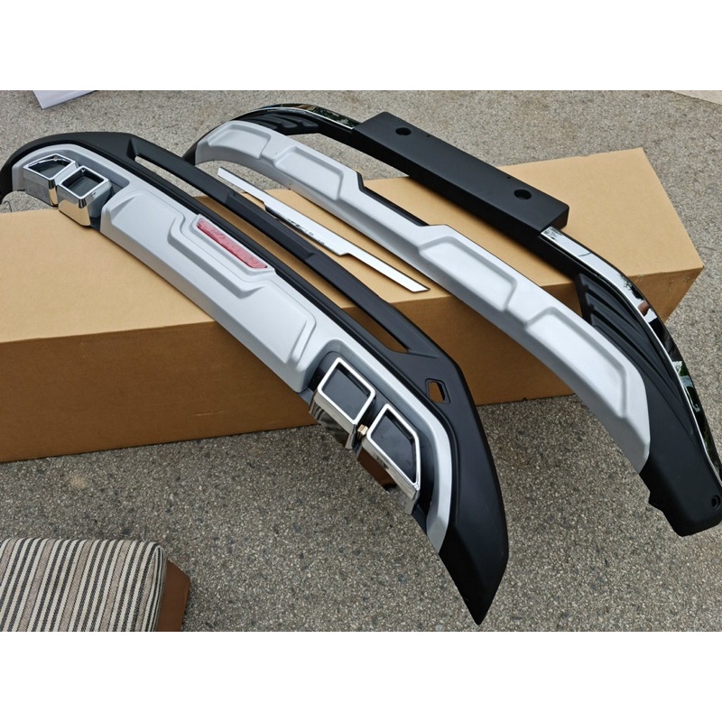 ỐP CẢN TRƯỚC SAU LIP PÔ TUCSON 2022