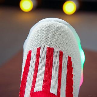 Giày Sneaker đế chống trượt cho bé