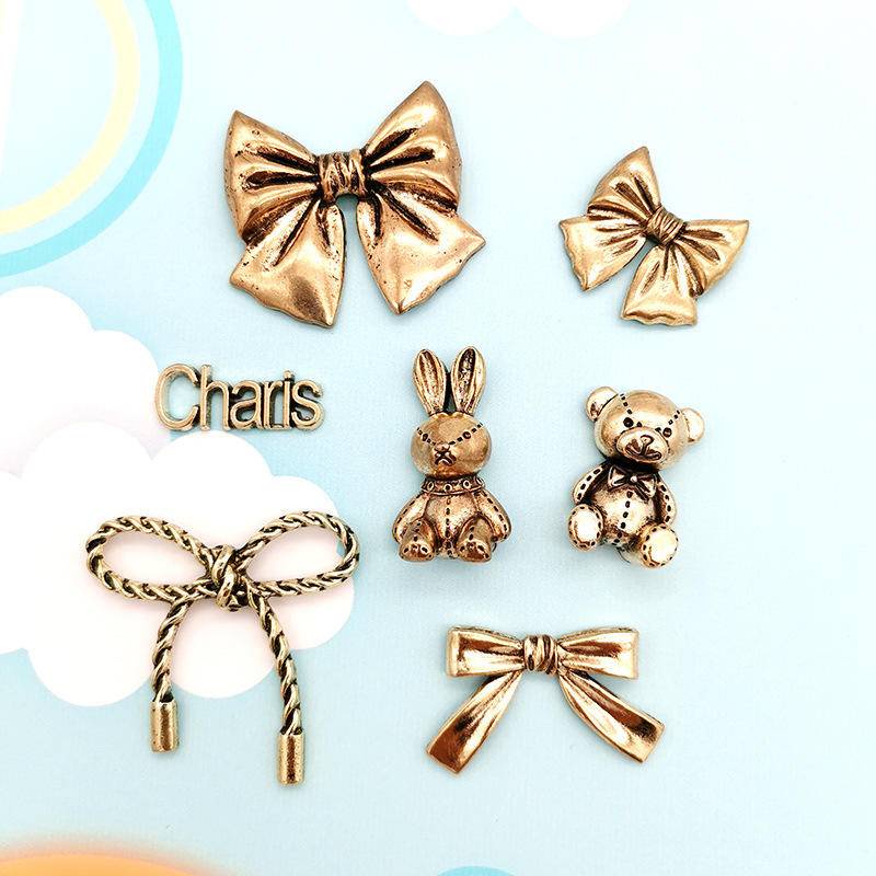 sticker gắn dép cross charm gắn dép crossSet 12 Phụ Kiện Trang Trí Giày Crocs Màu Tím Dễ Thương Xinh Xắn