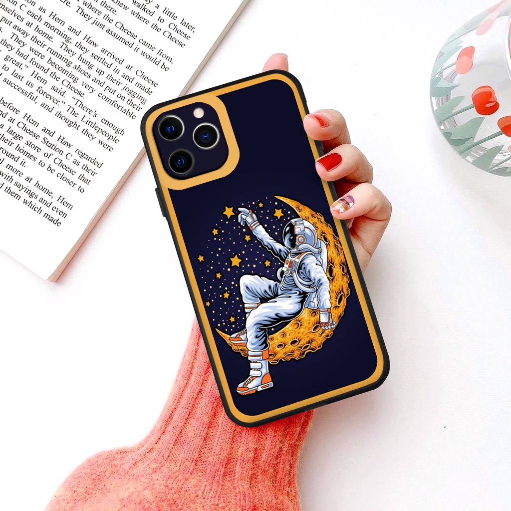 Ốp lưng iphone Phi hành gia cạnh vuông cho iphone 11 7plus 8plus x xsmax 11pro max 12pro 12promax13promax tr252