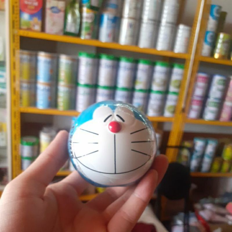 Bóng Doraemon kẹo gum hương cam Lotte ( có mô hình doraemon xinh xắn bên trong )