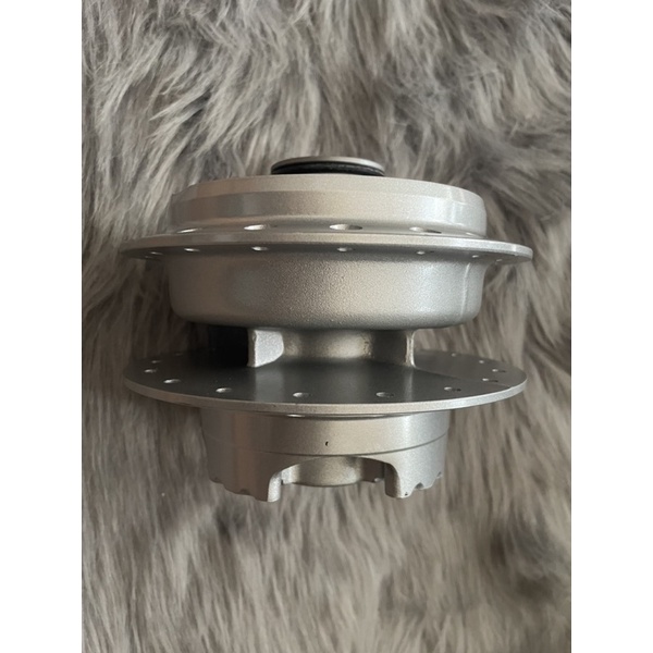 Đùm sau sonic 125 , nova dash chính hãng