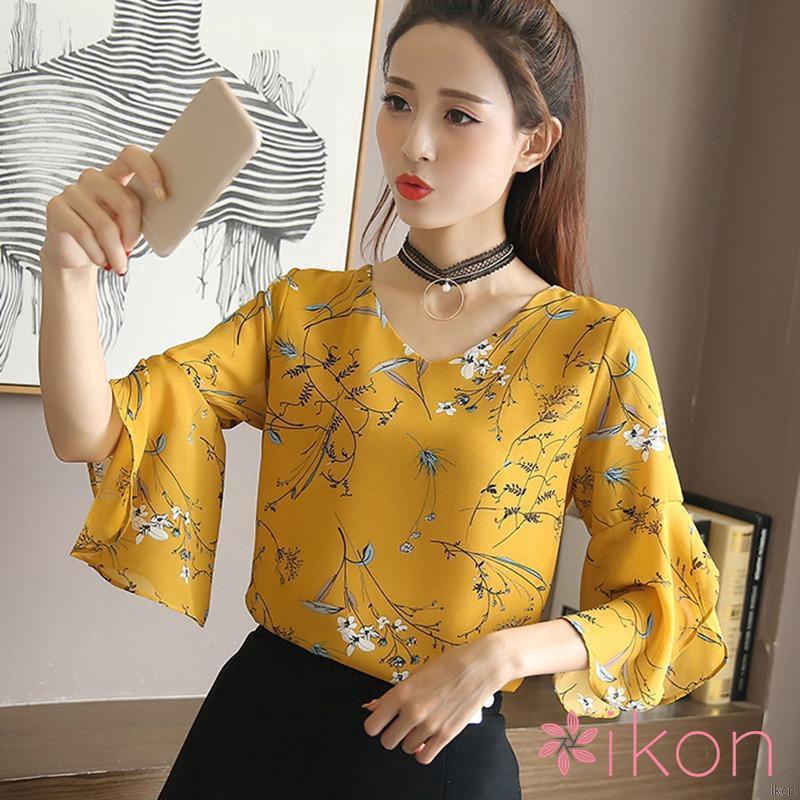 Áo kiểu tay loe cổ chữ V in họa tiết hoa thời trang dành cho nữ