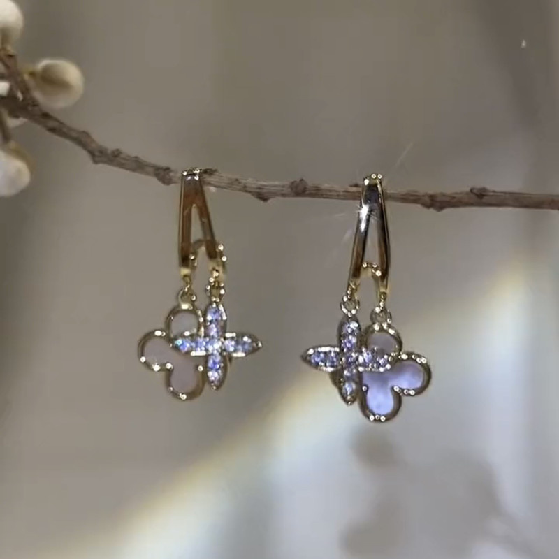 Bông Tai Mạ Bạc 925 Hình Cỏ Ba Lá Đính Đá Zircon Phong Cách Hàn Quốc Sang Trọng