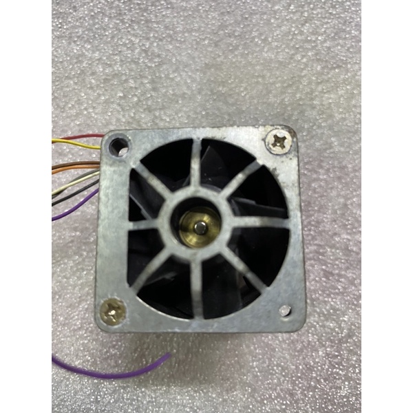 Quạt đôi Delta Electronics 4cm x 5cm AUB0712HH