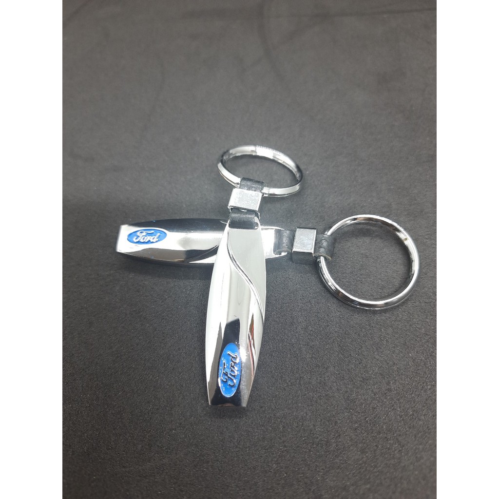 Móc treo chìa khóa ô tô gắn logo các hãng xe Toyota, Mazda, Chevrolet ,Ford, Land Rover