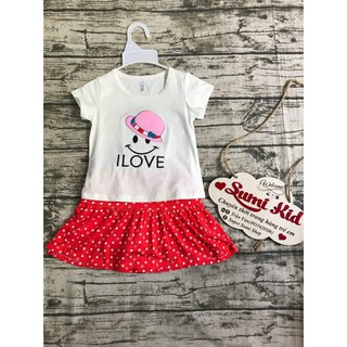 Set áo thun love kèm chân váy họa tiết