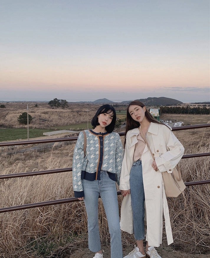 【 At 】 Áo Cardigan dệt kim dáng rộng màu sắc tương phản phong cách Retro Hàn Quốc | BigBuy360 - bigbuy360.vn