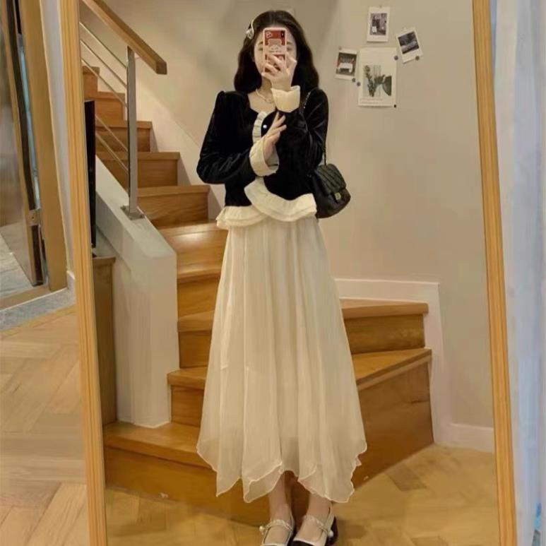 [ 𝐅𝐑𝐄𝐄 𝐒𝐇𝐈𝐏 ]   SÉT ÁO NHUNG VIỀN BÈO CHÂN VÁY TƠ XƯỚC