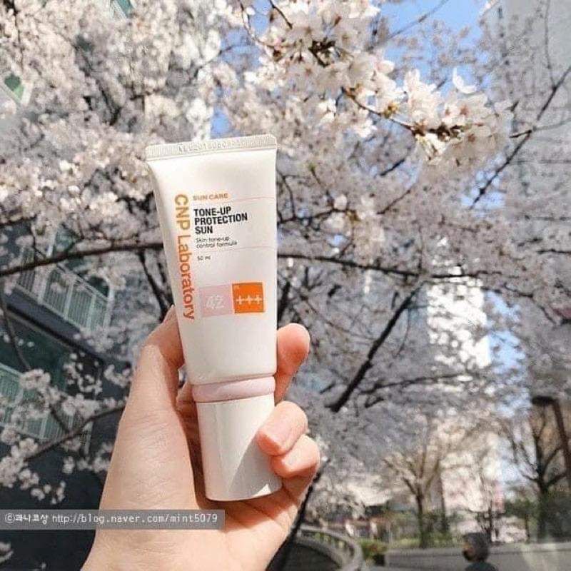 Kem chống nắng nâng tông da CNP Laboratory Tone-Up Protection Sun SPF42