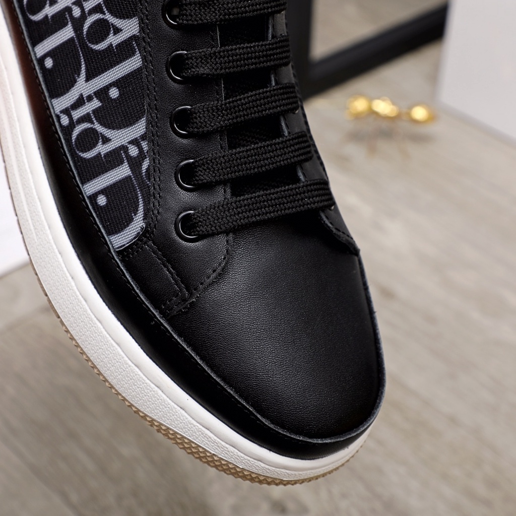 Giày sneakers nam da thật cao cấp DIOR CD thiết kế nam tính và trẻ trung mang đến phong cách trầm ổn