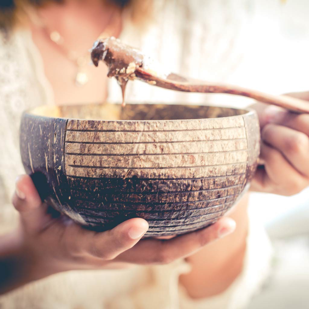 Bát gáo dừa ECOHUB khắc hoa văn, 3 mẫu. (Coconut Bowls Family Set) | EH012