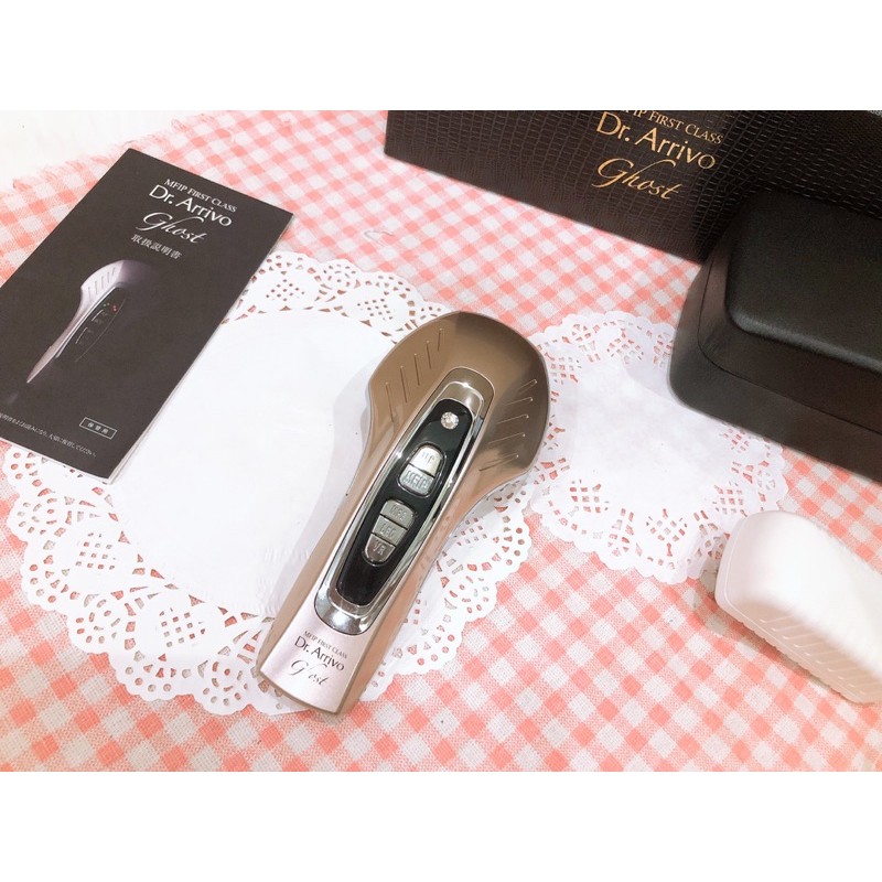 Máy massage nâng cơ chống lão hoá Dr Arrivo Ghost