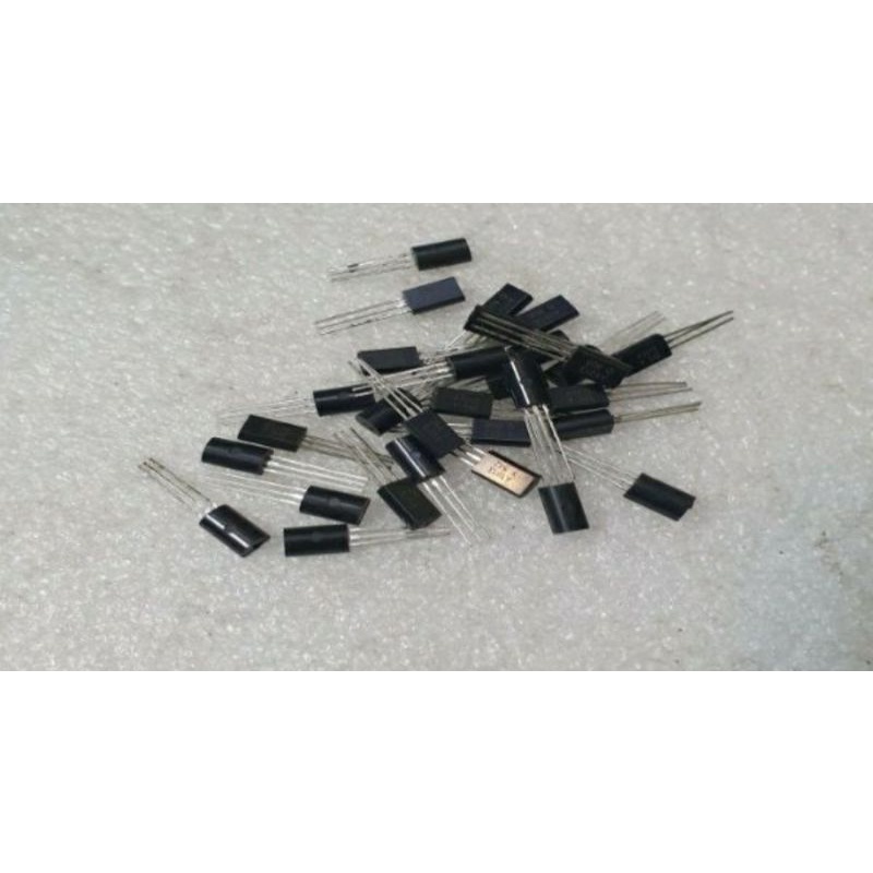 100 con transisto A1013