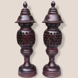 Cặp đèn thờ gỗ xà cừ cao 34cm