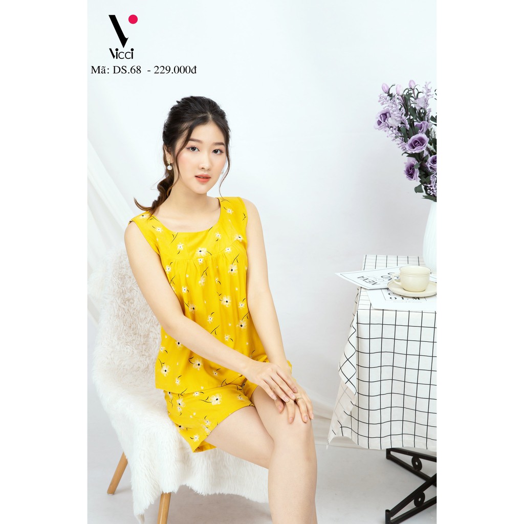 Bộ đồ mặc nhà đũi Vicci DS.068 quần short áo sát nách họa tiết hoa
