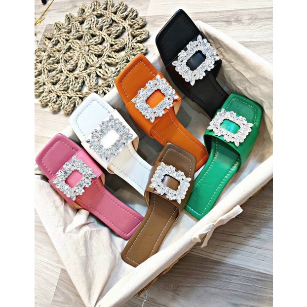 dép lê nữ quai ngang đính hoa đá da lì cao cấp