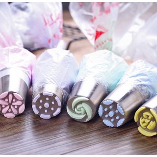 Bộ 6 đui 3d kèm túi bắt kem silicon