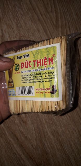 Một túi tăm Việt hương quế khoảng 700 cây