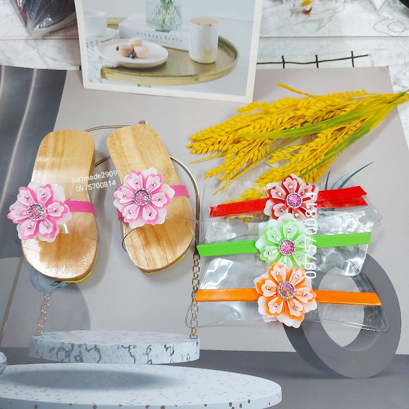 Hài nhung đen kết cườm cho bé cực kì dể thương
