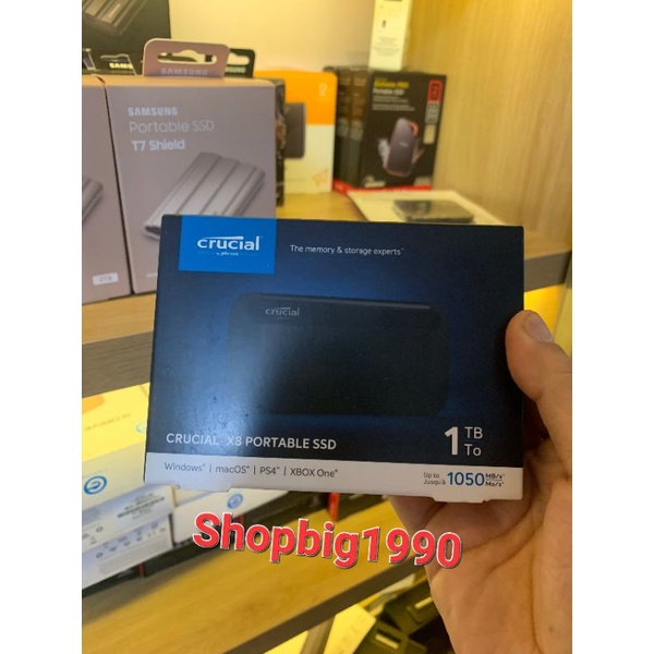 Ổ cứng di động SSD Crucial X8 1TB - CT1000X8SSD9 / 2TB - CT2000X8SSD9