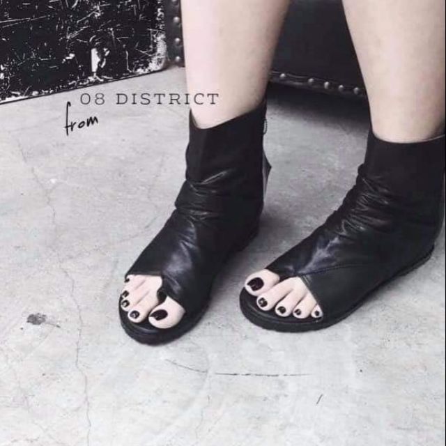 Giày chiến binh cchats