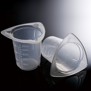 Cốc nhựa chia vạch 3 miệng rót