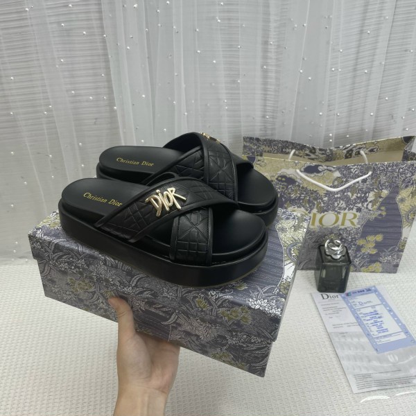 Dép Dior Bản Quai Chéo Tag Chữ Đồng Về 3 Màu Hàng Super Fullbox