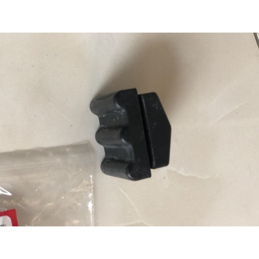 Cao su gắp xe Vario Click chính hãng Honda