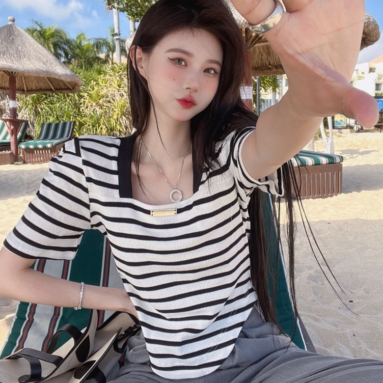 Áo dệt kim ZHELIHANGFEI tay ngắn cổ vuông họa tiết kẻ sọc bắt mắt phong cách trẻ trung cho nữ