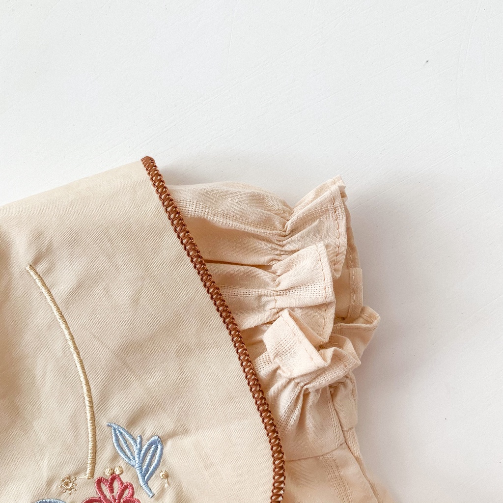 Áo liền quần cổ vuông thêu hoa cho bé gái sơ sinh