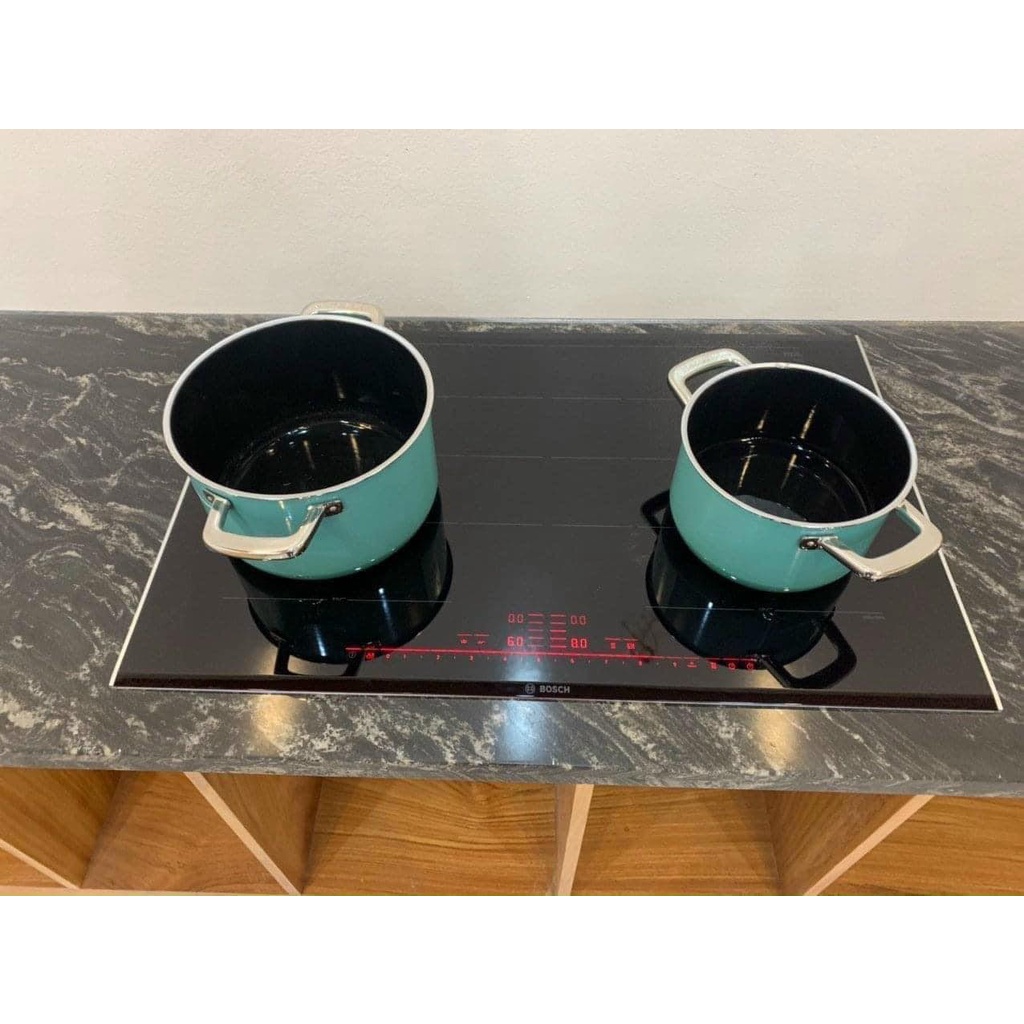 BẾP TỬ ĐA ĐIỂM 4 VÙNG NẤU BOSCH PXY875DC1E