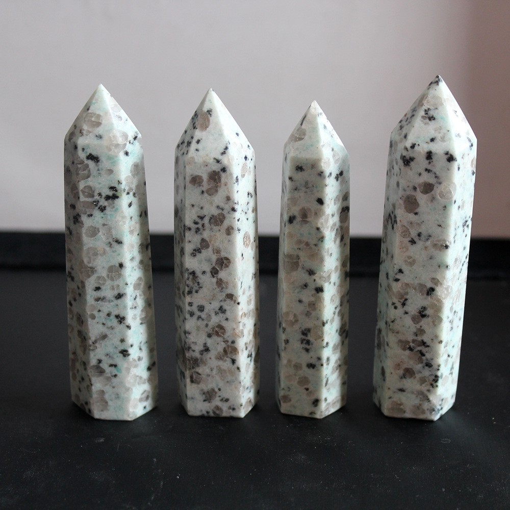 Trụ đá thanh tẩy Speckled stone