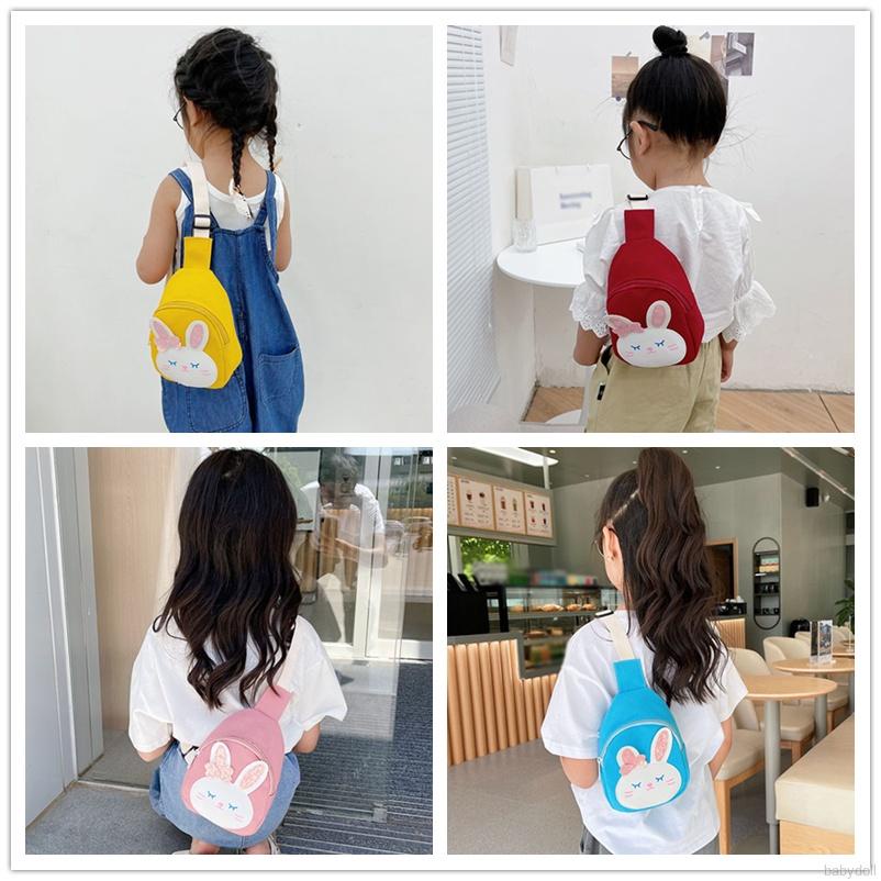 Túi đeo chéo vai bằng vải họa tiết thỏ dễ thương bắt mắt
