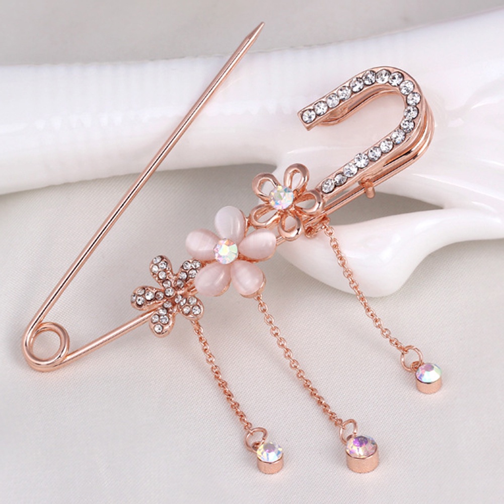 Trâm Cài Áo Hình Hoa Đính Đá Sang Trọng Cho Nữ